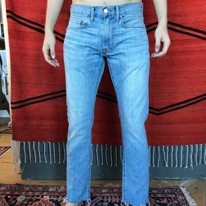 Lucky Brand light wash distressed jeans